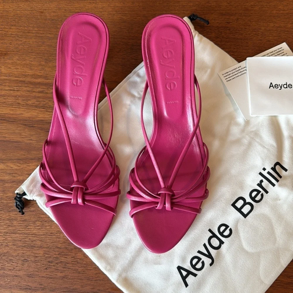 new AEYDE Olga Kitten Heel Slide Sandals in Fuchsia, Size 9 - Picture 5 of 8